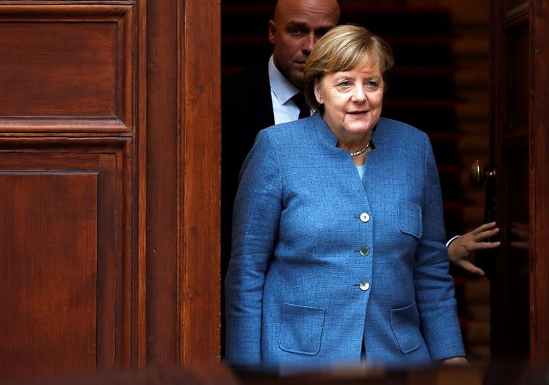  I datori di lavoro tedeschi si fidano della formazione di un governo stabile tripartito