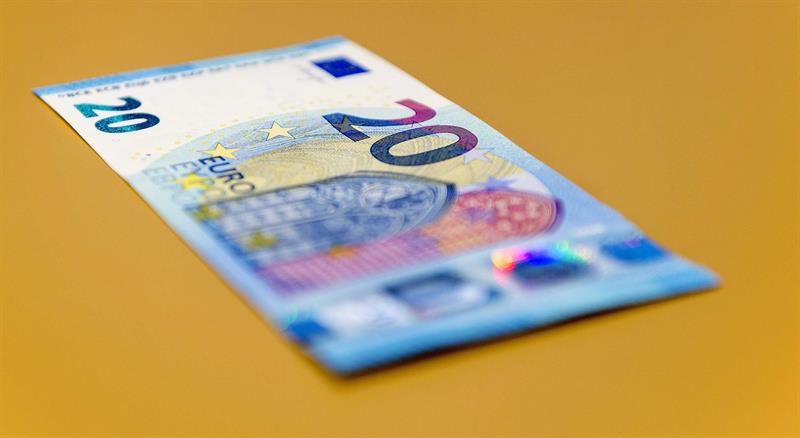  L'euro sale a $ 1.1828