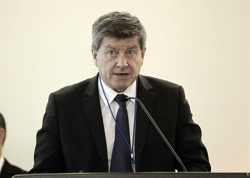  Il direttore dell'OIL incontra il vicepresidente dell'Uruguay, uomini d'affari e sindacati