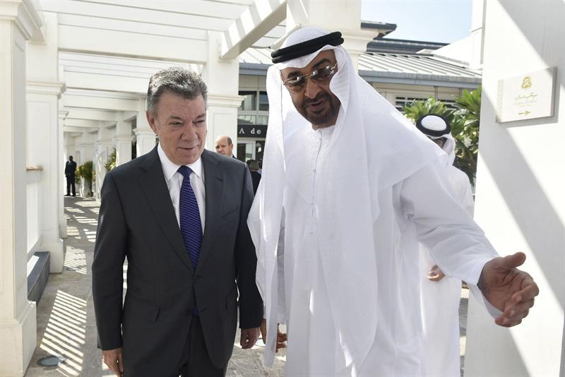  Il presidente della Colombia cerca mercati e investitori negli Emirati