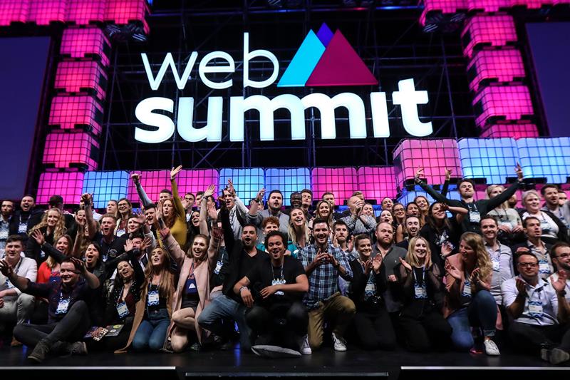  Il Summit Web si chiude ecstaticamente con l'ispirazione di Al Gore e Caitlyn Jenner