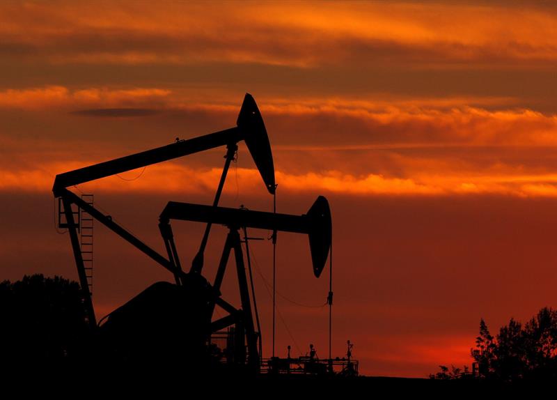  L'olio del Texas apre 0.09% a $ 56.86