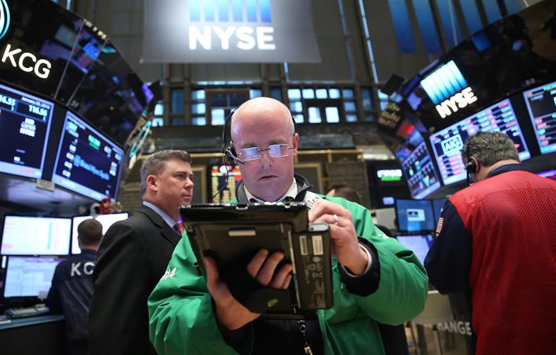  Wall Street si apre al ribasso e il Dow Jones cede 0,09%