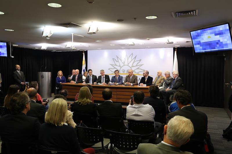  L'Uruguay e la UPM finlandese avanzano in un accordo per un nuovo laminatoio