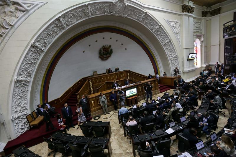  La Camera conferma l'iperinflazione in Venezuela con un'inflazione accumulata all'825%